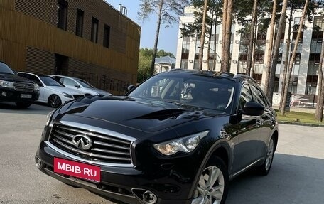 Infiniti FX II, 2012 год, 1 540 000 рублей, 1 фотография