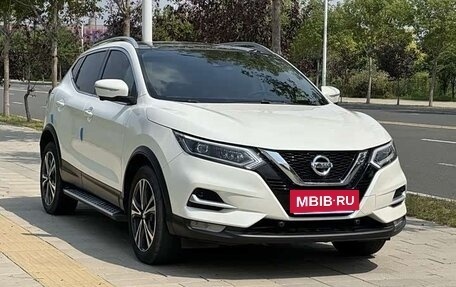 Nissan X-Trail, 2022 год, 1 740 000 рублей, 2 фотография