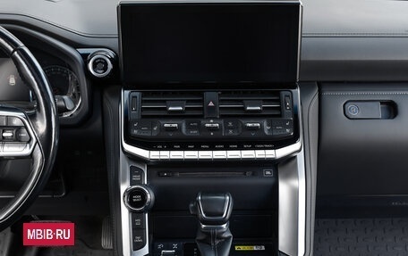 Toyota Land Cruiser, 2022 год, 7 998 000 рублей, 15 фотография