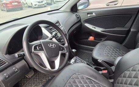 Hyundai Solaris II рестайлинг, 2011 год, 400 000 рублей, 8 фотография