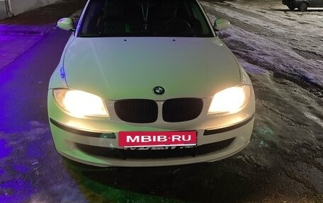 BMW 1 серия, 2009 год, 500 000 рублей, 3 фотография