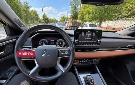 Mitsubishi Outlander, 2023 год, 3 490 000 рублей, 6 фотография