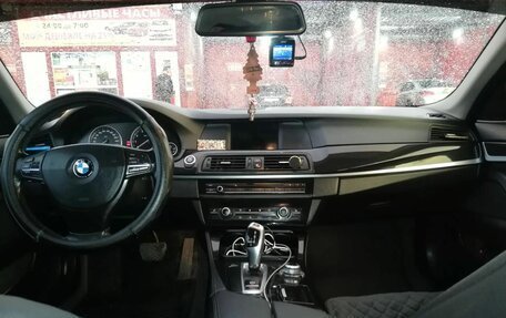 BMW 5 серия, 2011 год, 1 450 000 рублей, 16 фотография