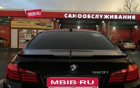 BMW 5 серия, 2011 год, 1 450 000 рублей, 17 фотография