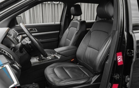 Ford Explorer VI, 2017 год, 2 950 000 рублей, 9 фотография