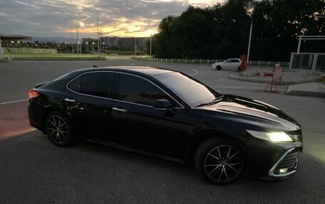 Toyota Camry, 2020 год, 2 650 000 рублей, 4 фотография