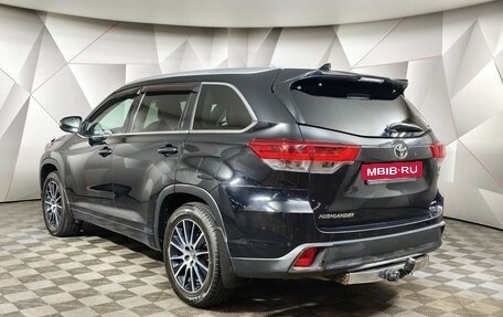 Toyota Highlander III, 2017 год, 2 997 000 рублей, 4 фотография