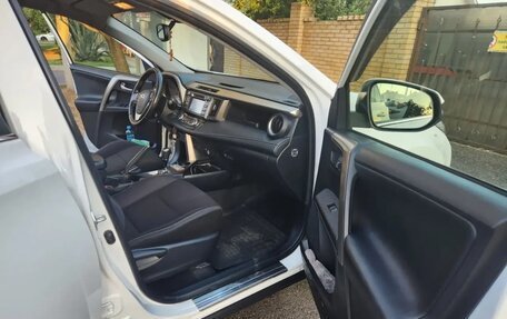 Toyota RAV4, 2014 год, 1 800 000 рублей, 6 фотография