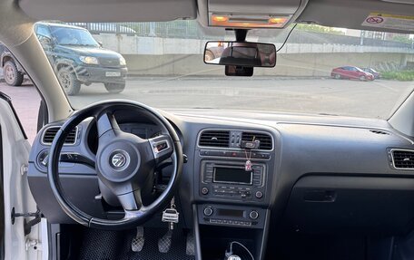 Volkswagen Polo VI (EU Market), 2012 год, 800 000 рублей, 4 фотография
