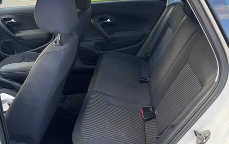 Volkswagen Polo VI (EU Market), 2012 год, 800 000 рублей, 7 фотография