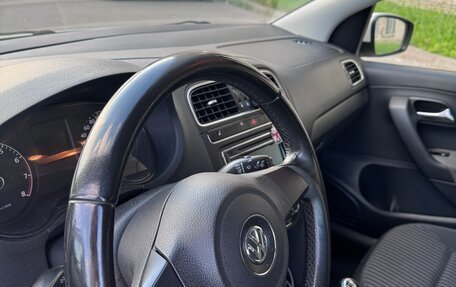 Volkswagen Polo VI (EU Market), 2012 год, 800 000 рублей, 5 фотография