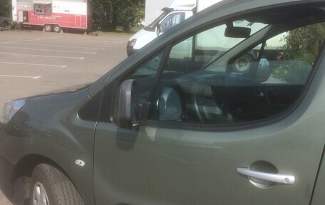 Peugeot Partner II рестайлинг 2, 2009 год, 310 000 рублей, 11 фотография