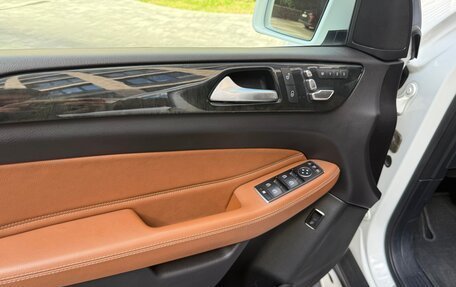 Mercedes-Benz GLS, 2016 год, 3 970 000 рублей, 14 фотография