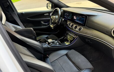 Mercedes-Benz E-Класс, 2016 год, 2 470 000 рублей, 10 фотография
