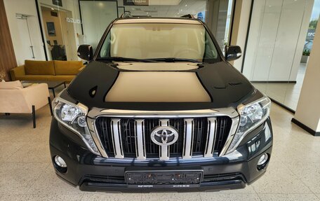 Toyota Land Cruiser Prado 150 рестайлинг 2, 2015 год, 2 950 000 рублей, 2 фотография