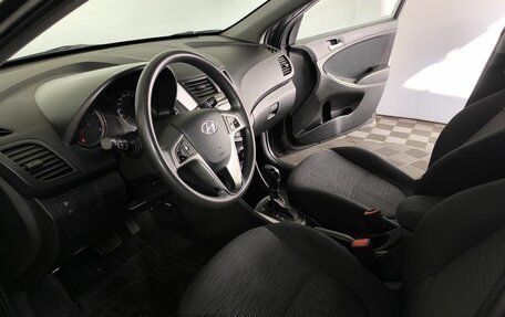 Hyundai Solaris II рестайлинг, 2015 год, 990 000 рублей, 8 фотография