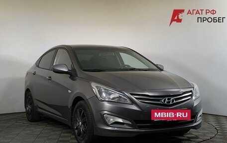 Hyundai Solaris II рестайлинг, 2015 год, 990 000 рублей, 3 фотография