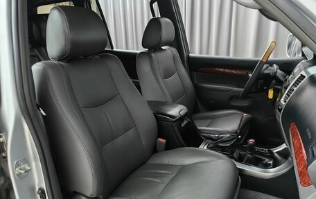 Toyota Land Cruiser Prado 120 рестайлинг, 2005 год, 1 720 000 рублей, 7 фотография