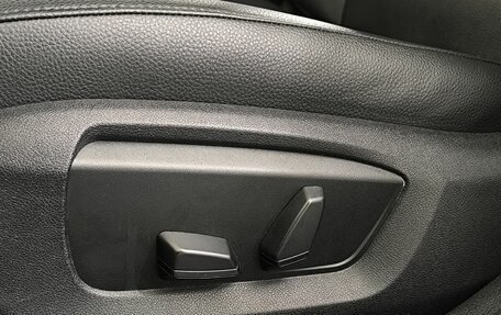 BMW 5 серия, 2014 год, 1 990 000 рублей, 11 фотография