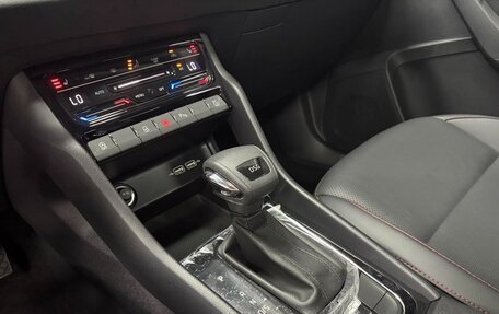 Skoda Karoq I, 2022 год, 1 700 000 рублей, 12 фотография