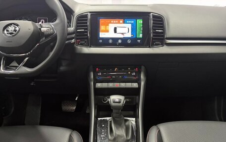Skoda Karoq I, 2022 год, 1 700 000 рублей, 11 фотография