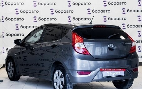 Hyundai Solaris II рестайлинг, 2011 год, 720 000 рублей, 4 фотография