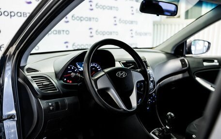 Hyundai Solaris II рестайлинг, 2011 год, 720 000 рублей, 14 фотография