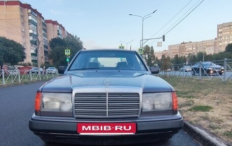 Mercedes-Benz E-Класс, 1993 год, 570 000 рублей, 2 фотография