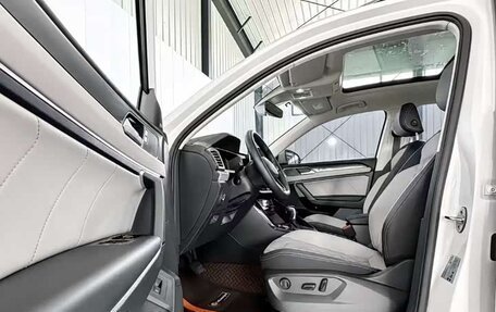 Volkswagen Touran III, 2023 год, 2 510 000 рублей, 13 фотография