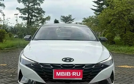 Hyundai Elantra, 2022 год, 1 316 911 рублей, 2 фотография