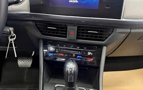 Volkswagen Bora, 2023 год, 1 013 555 рублей, 18 фотография
