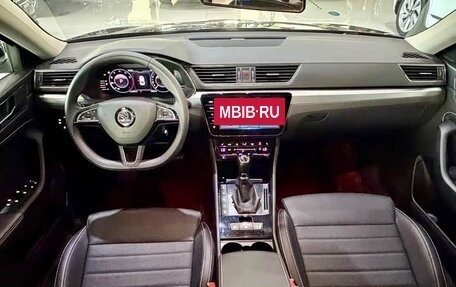 Skoda Superb III рестайлинг, 2023 год, 1 820 000 рублей, 9 фотография