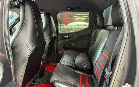 Nissan Navara (Frontier), 2024 год, 4 030 000 рублей, 9 фотография