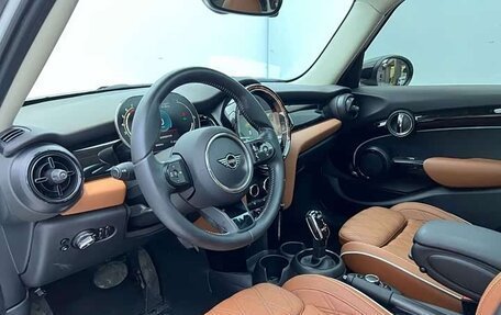 MINI Hatch, 2023 год, 1 850 000 рублей, 5 фотография