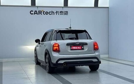 MINI Hatch, 2023 год, 1 850 000 рублей, 3 фотография