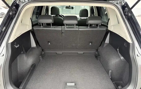 Volkswagen Tiguan II, 2023 год, 2 084 555 рублей, 7 фотография