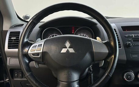 Mitsubishi Outlander III рестайлинг 3, 2010 год, 1 200 000 рублей, 10 фотография