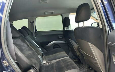 Mitsubishi Outlander III рестайлинг 3, 2010 год, 1 200 000 рублей, 19 фотография
