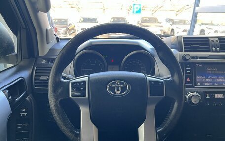 Toyota Land Cruiser Prado 150 рестайлинг 2, 2015 год, 3 540 000 рублей, 10 фотография