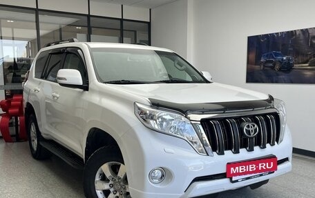 Toyota Land Cruiser Prado 150 рестайлинг 2, 2015 год, 3 540 000 рублей, 3 фотография