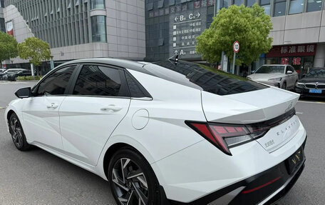 Hyundai Elantra, 2025 год, 1 712 004 рублей, 4 фотография