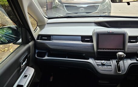 Honda Freed II, 2017 год, 1 650 000 рублей, 4 фотография