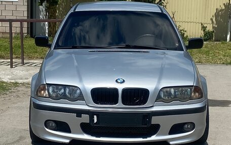 BMW 3 серия, 2000 год, 500 000 рублей, 1 фотография