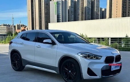 BMW X2, 2021 год, 1 560 000 рублей, 3 фотография
