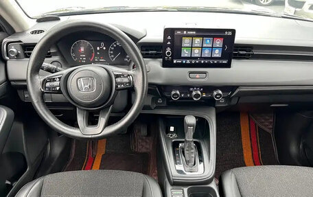 Honda Vezel, 2023 год, 1 550 000 рублей, 7 фотография