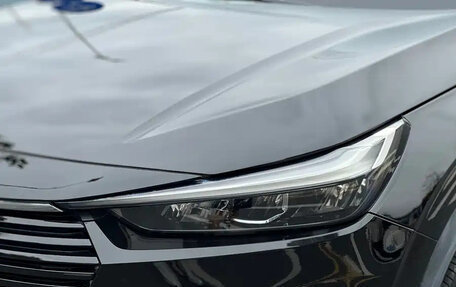 Honda Vezel, 2023 год, 1 550 000 рублей, 14 фотография