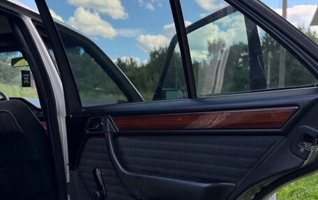 Mercedes-Benz W124, 1990 год, 300 000 рублей, 3 фотография