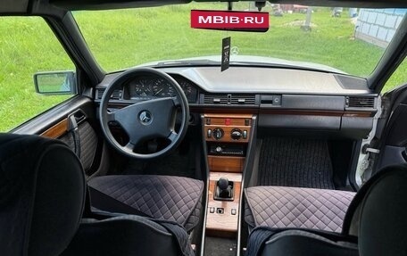 Mercedes-Benz W124, 1990 год, 300 000 рублей, 9 фотография