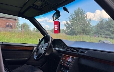 Mercedes-Benz W124, 1990 год, 300 000 рублей, 12 фотография