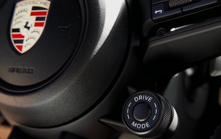 Porsche 911, 2021 год, 15 300 000 рублей, 14 фотография